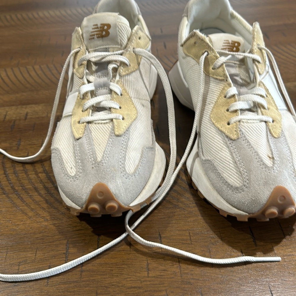 New Balance Sneakers 327